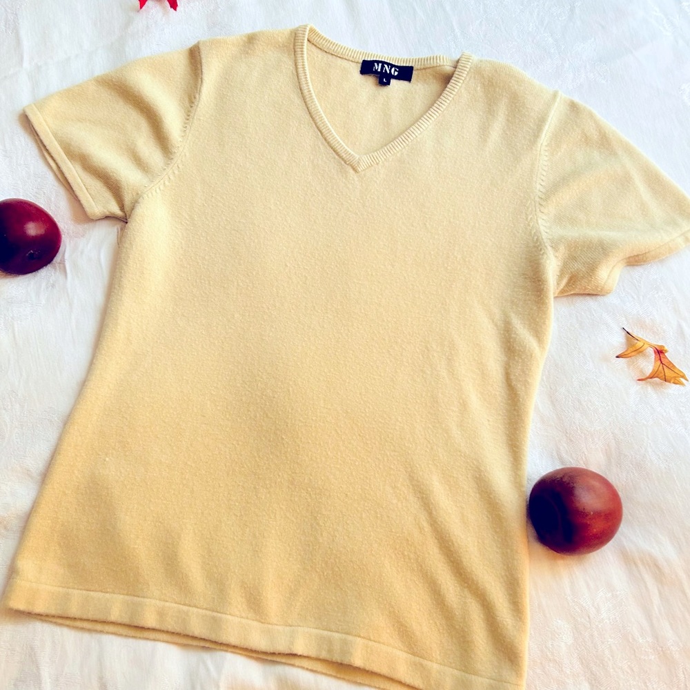 MNG 100% cashmere short sleeve neutral cream sweater size Large GUC